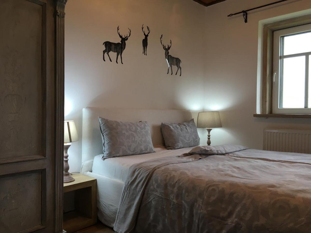 K Zastavce 557 Villa Kovarska ภายนอก รูปภาพ