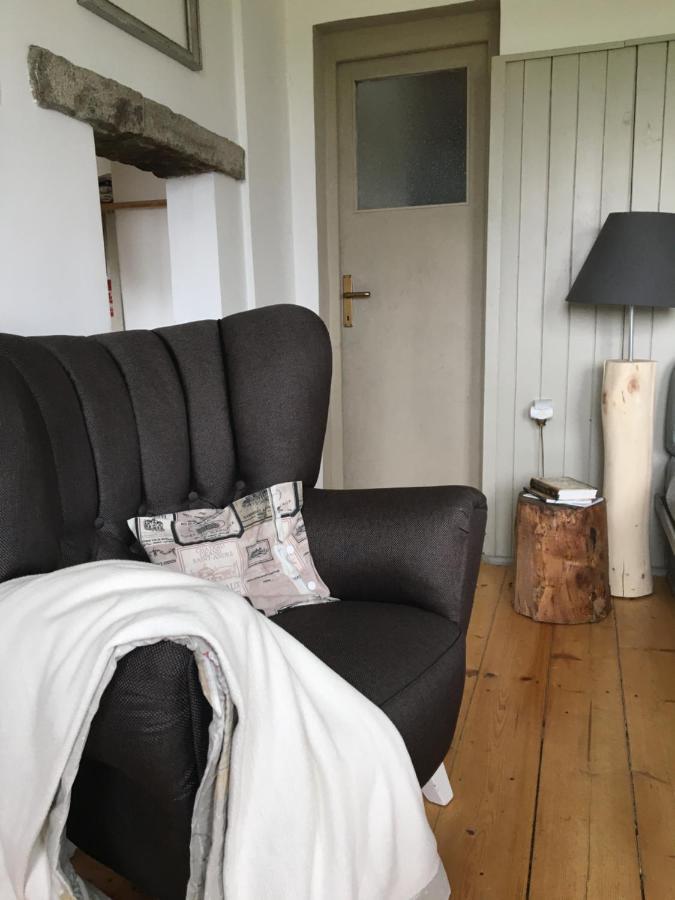 K Zastavce 557 Villa Kovarska ภายนอก รูปภาพ